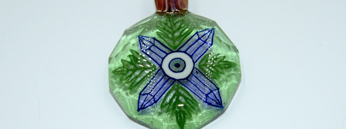 Wook Crystals Flip Pendant